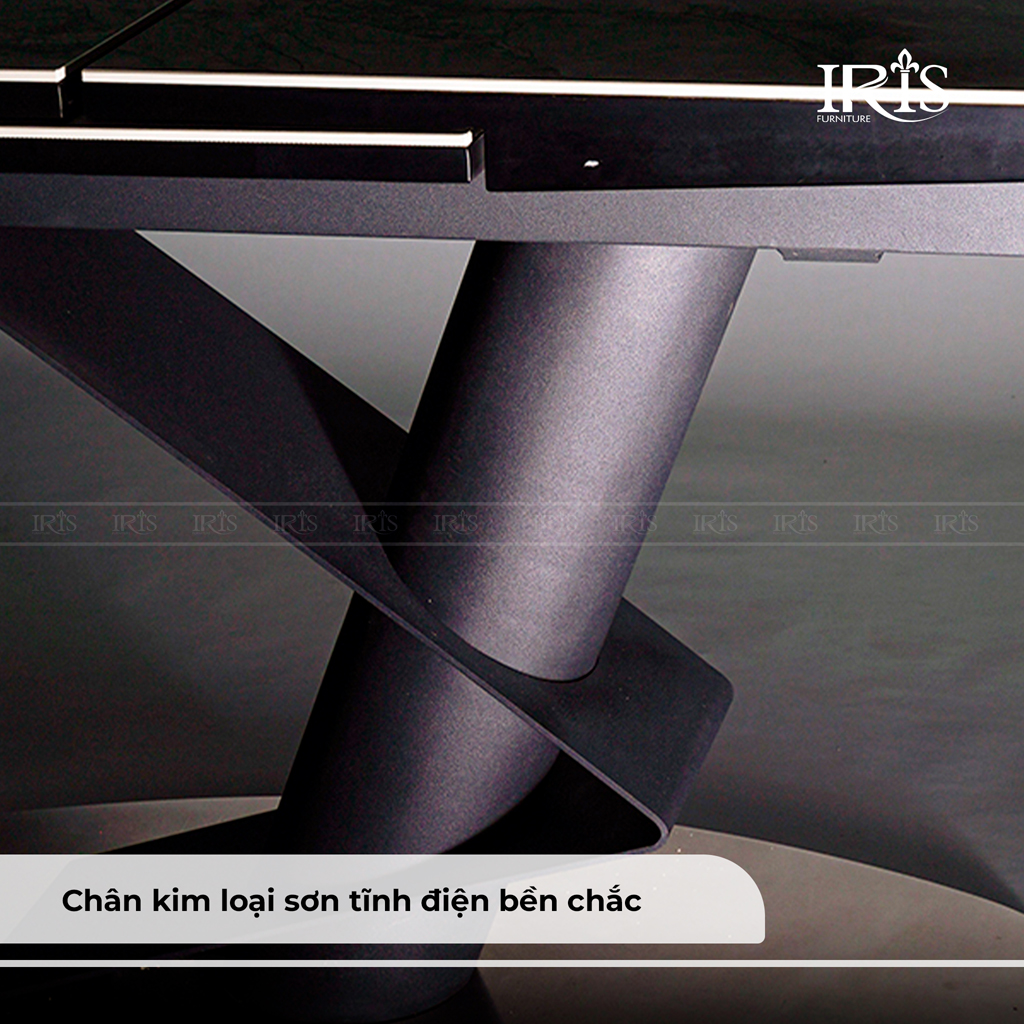 Chân ghế bền chắc được làm từ kim loại sơn tĩnh điện