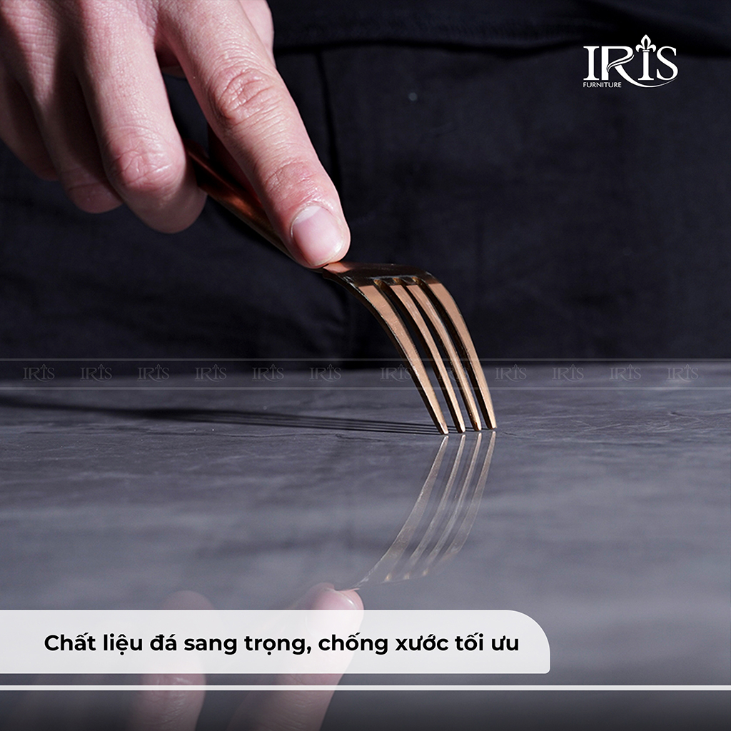 Chất liệu của mặt bàn được thiết kế tối ưu chống trầy xước